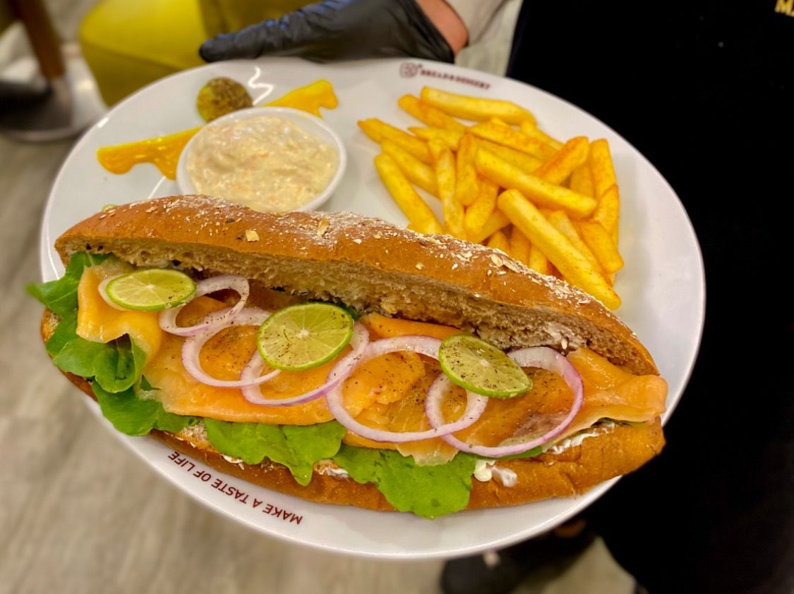 Salmon sandwich