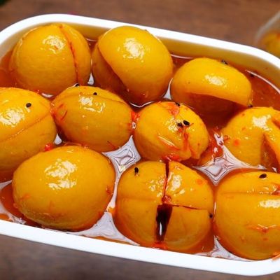 Pickled Lemons with Safflower box