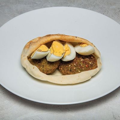 Taamia with boiled eggs Sandwich
