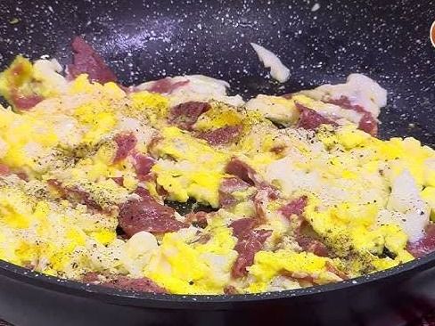 Pastrami Egg Pan