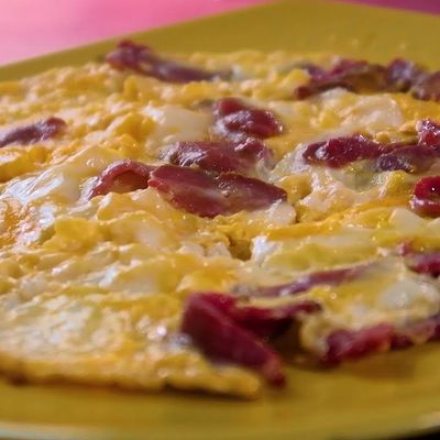 Pastrami omelette plate