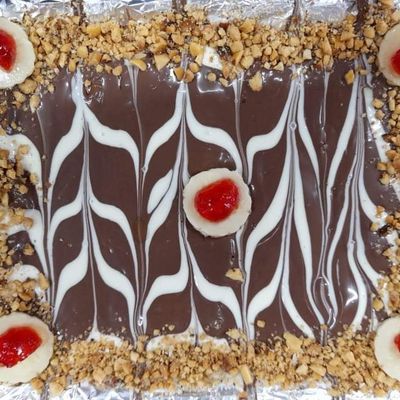 Medium Chocolate Pie