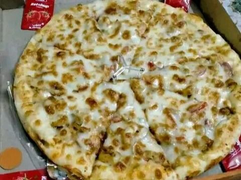 Pastrami Pizza