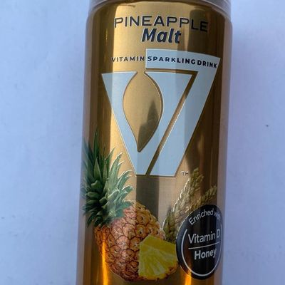 V Pinepple