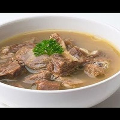 القصر مع شوربة اللحم
