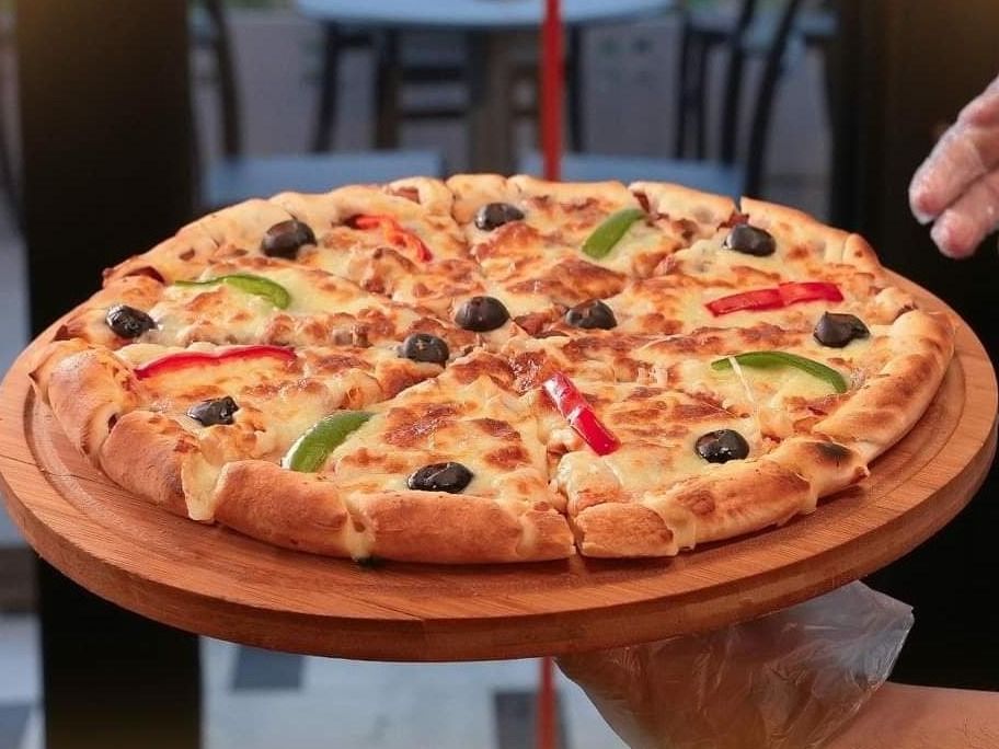 Chicken Aloush Pizza