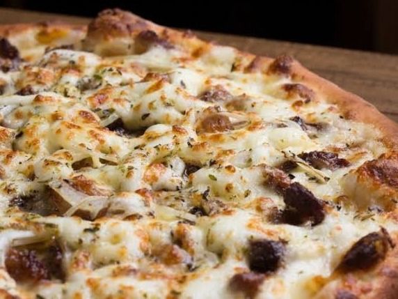 Alloush Meat Pizza