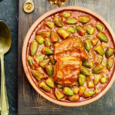 طاجن بامية باللحم كندوز