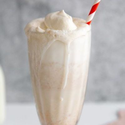 Vanilla milkshake
