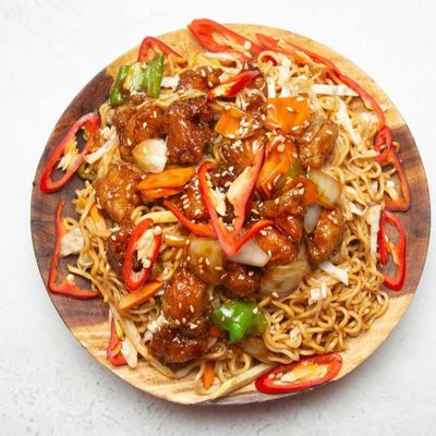 Ramen Noodles With Beef Box