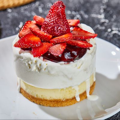 CheeseCake With Your Choice Of