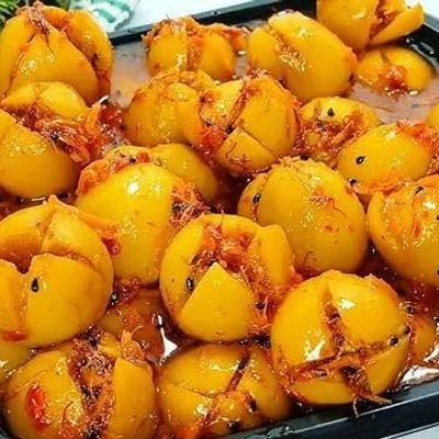 Pickled Lemons With Safflower Box