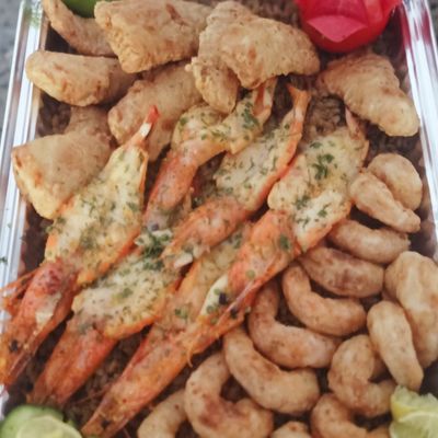 Tray alruwqan