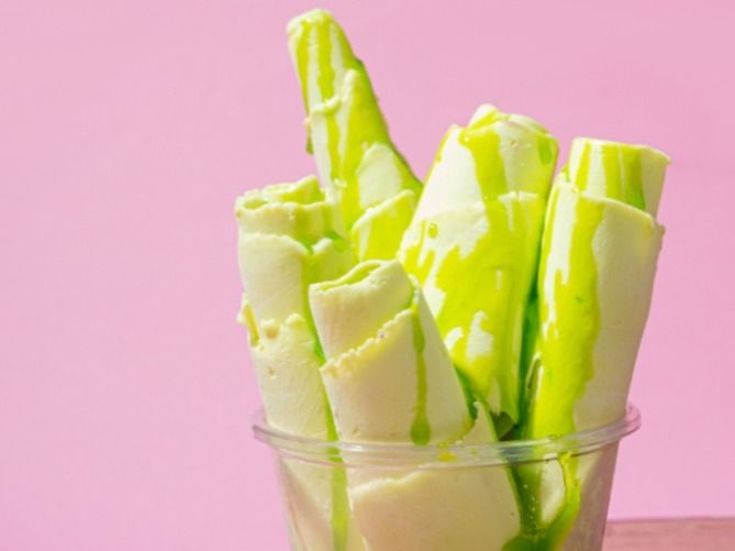 Kiwi Ice Cream Roll