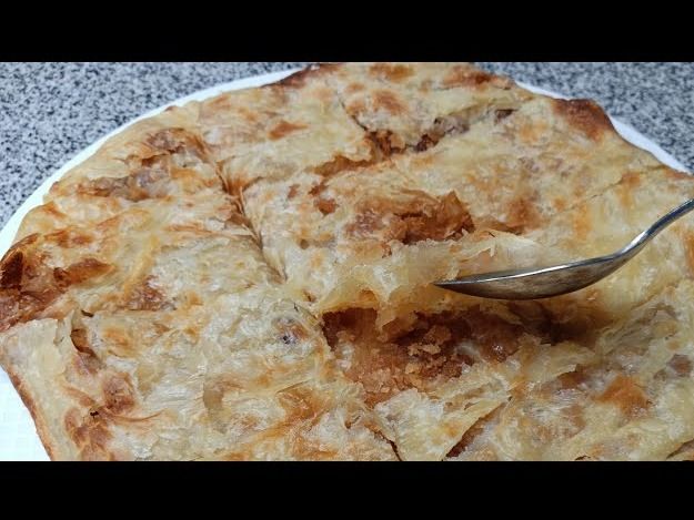 Kunafa And Basbousa Pie
