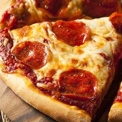 Salami Pizza