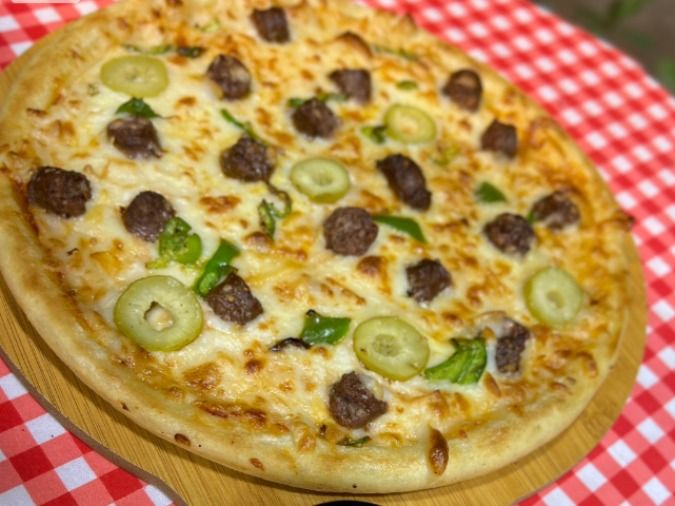 Baladi Sausage Pizza
