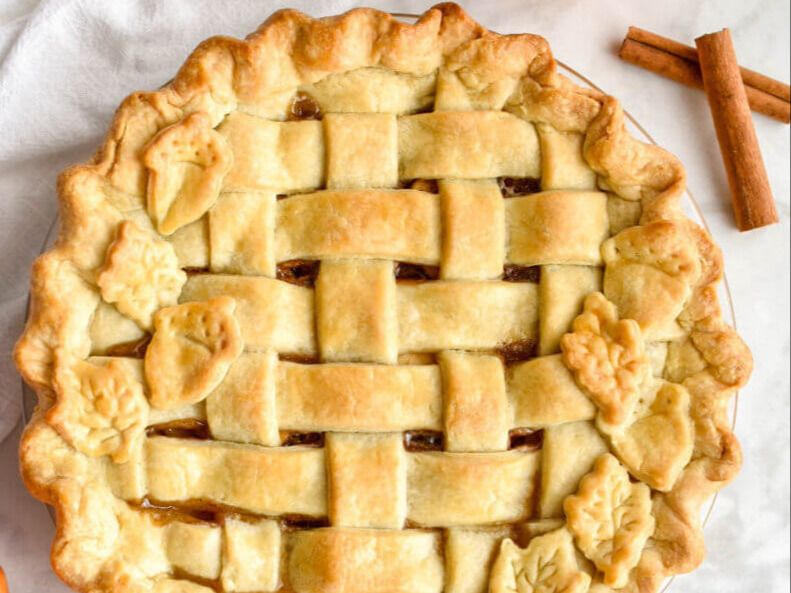 Large Apple Pie