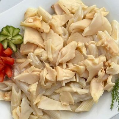 Chicken and mushroom pasta with cream sauce