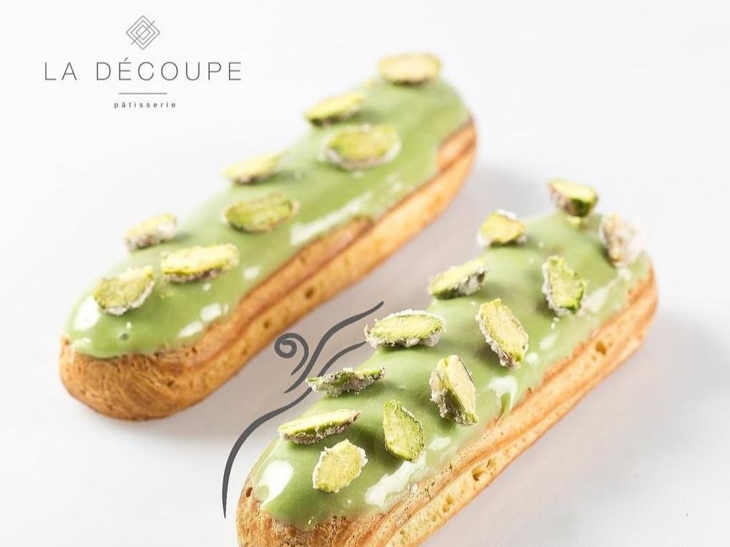 Pistachio Eclair