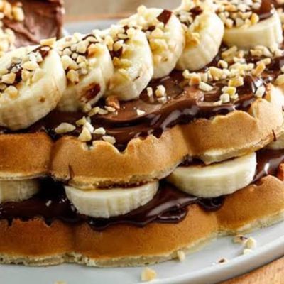 Waffle with Nutella and banana