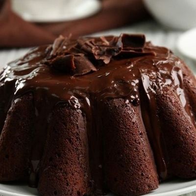 Molten Kinder Spread Cake