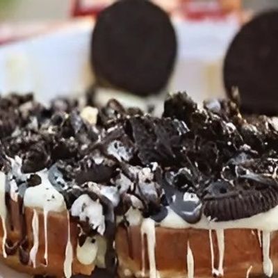 White chocolate with oreo waffle