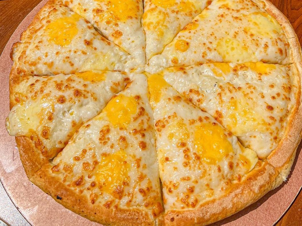 Mix Cheese Pizza