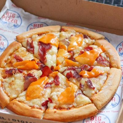 Cheese Lovers Pastrami Pizza