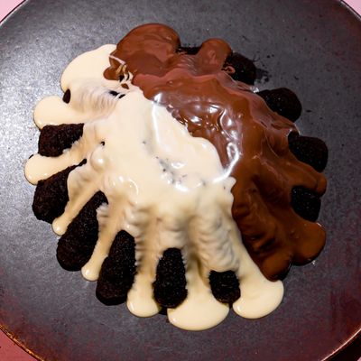Nutella Molten Cake With White Chocolate