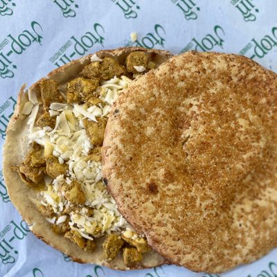 Shish tawook cake with cheese