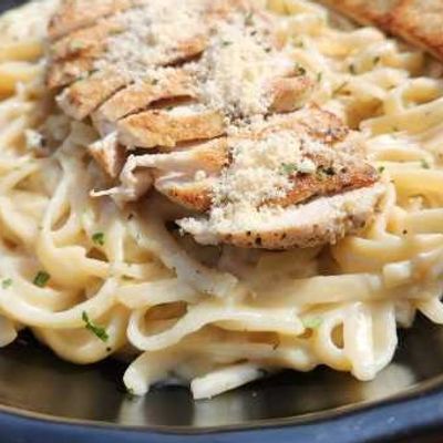 Chicken Alfredo Pasta