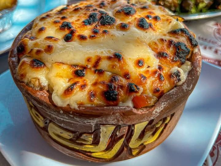 Oven baked pasta Bram with meat