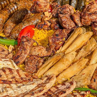 El Akeel Tray