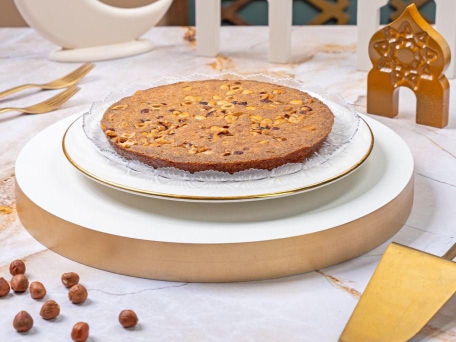 Basbousa With Hazelnuts Plate Small