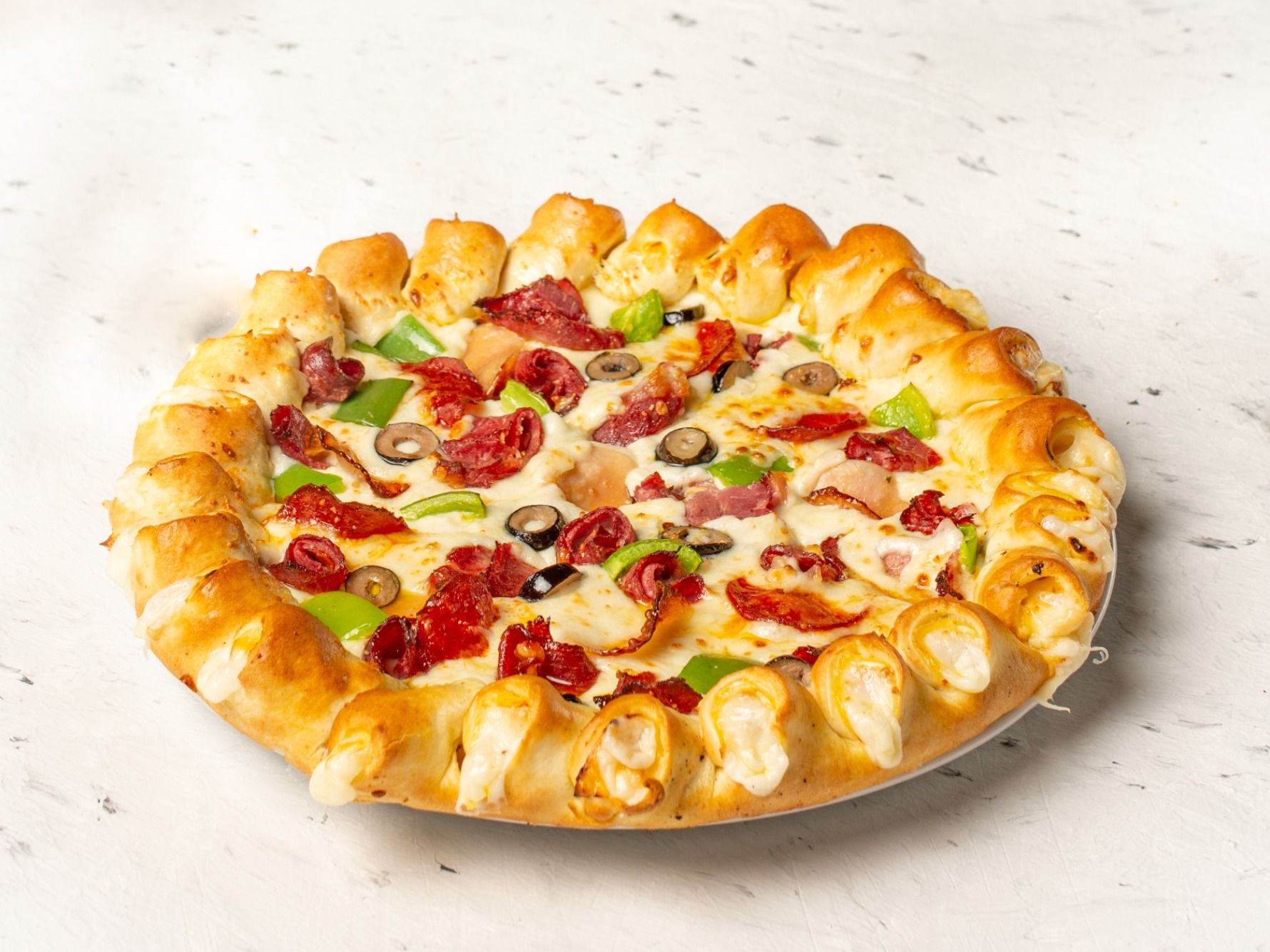 Europe Kingdom Beef Bacon Pizza