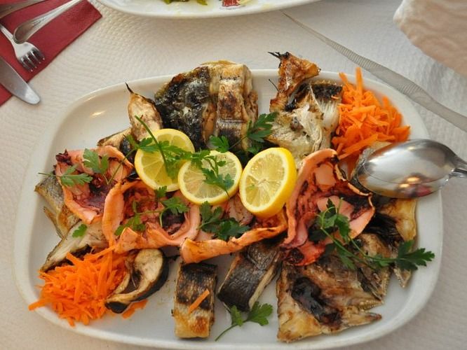 Bom Fam Platter
