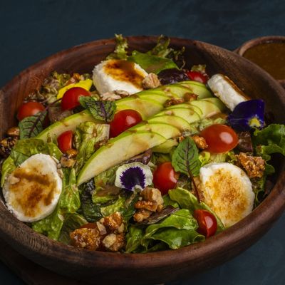 Caramelized Goat Cheese Salad Delight