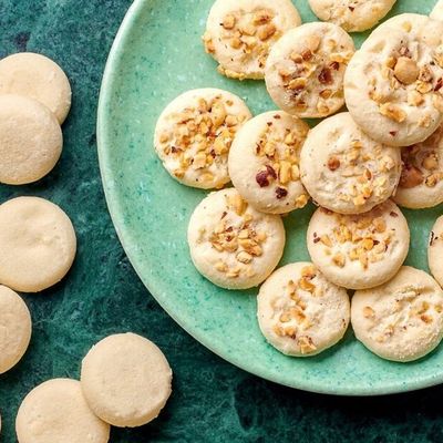 Ghorayeba With Nuts