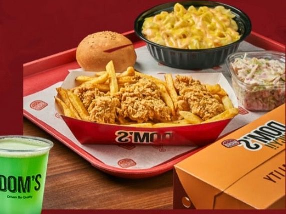 Mac And Cheese And 3 Strips Meal