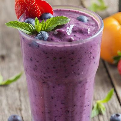 Berry Mint Strawberry smoothie