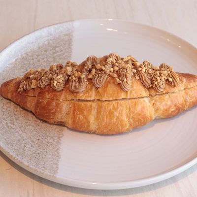 Lotus Croissant Large