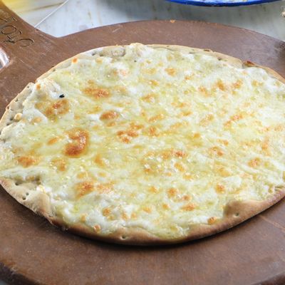 Diet Kashkaval Manoucheh