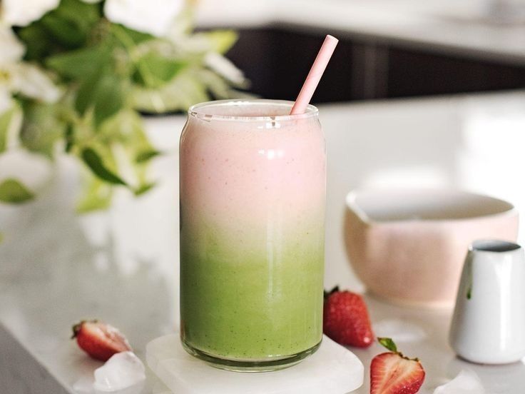 Strawberry Matcha Frappe