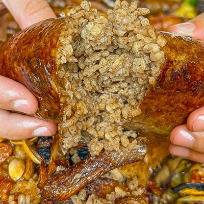 1 Stuffed Pigeon with Freek