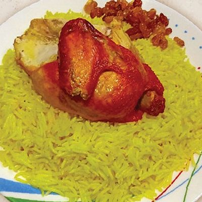 Quarter Chicken Breast Kabsa With Rice And Sauce