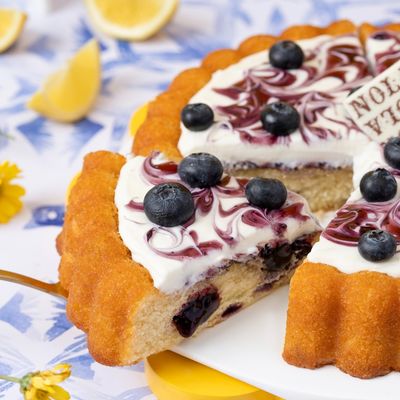 Vanilla Lemon Blueberry Cake