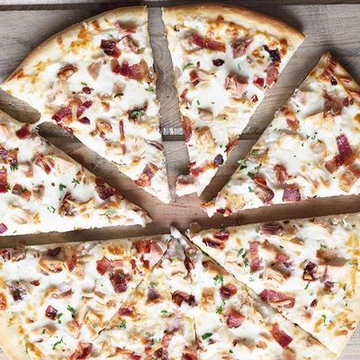 Chicken Ranch Pizza Medium