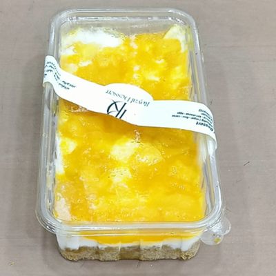 علبة كنافة في مانجا بالقشطة