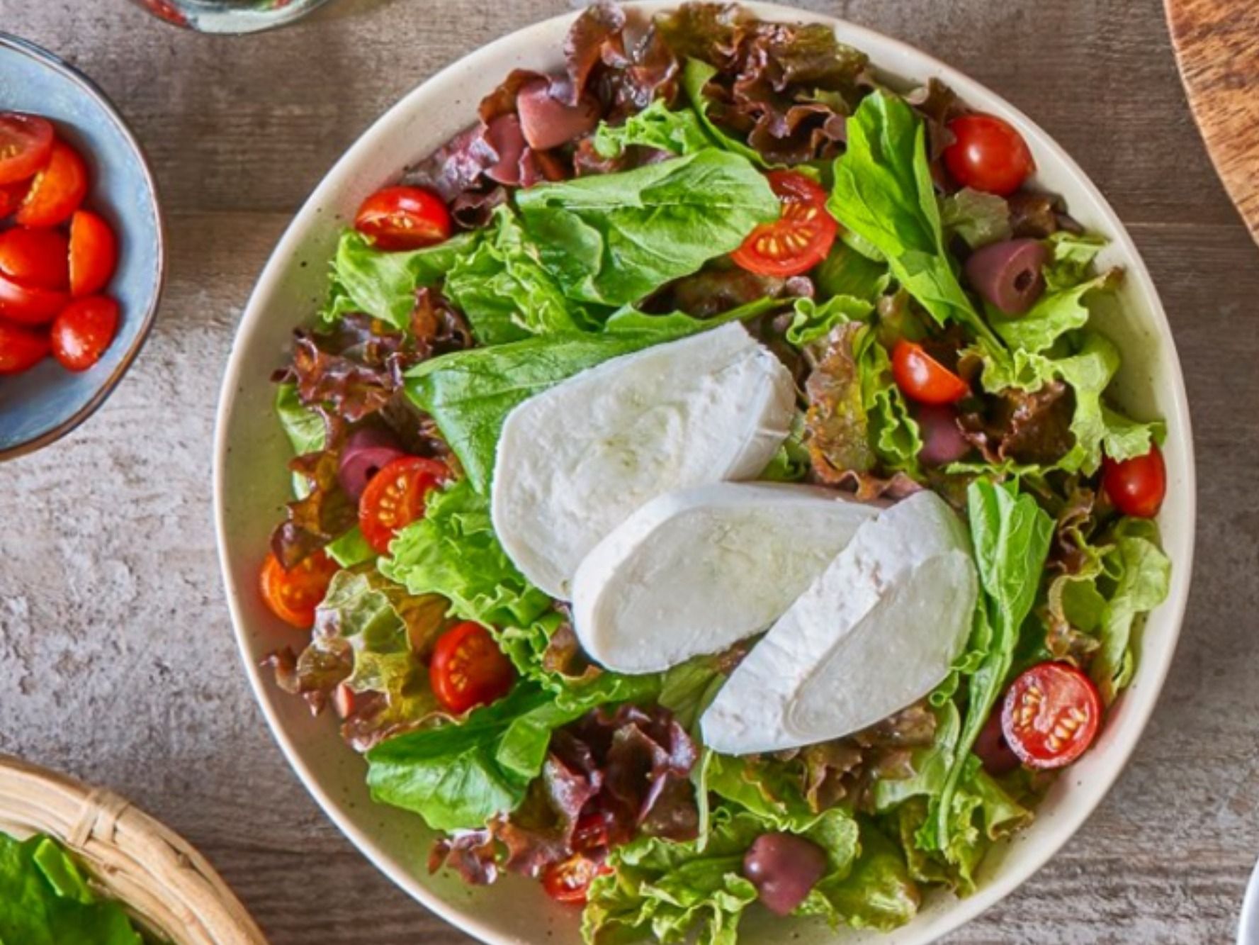 Buffalo Mozzarella Salad